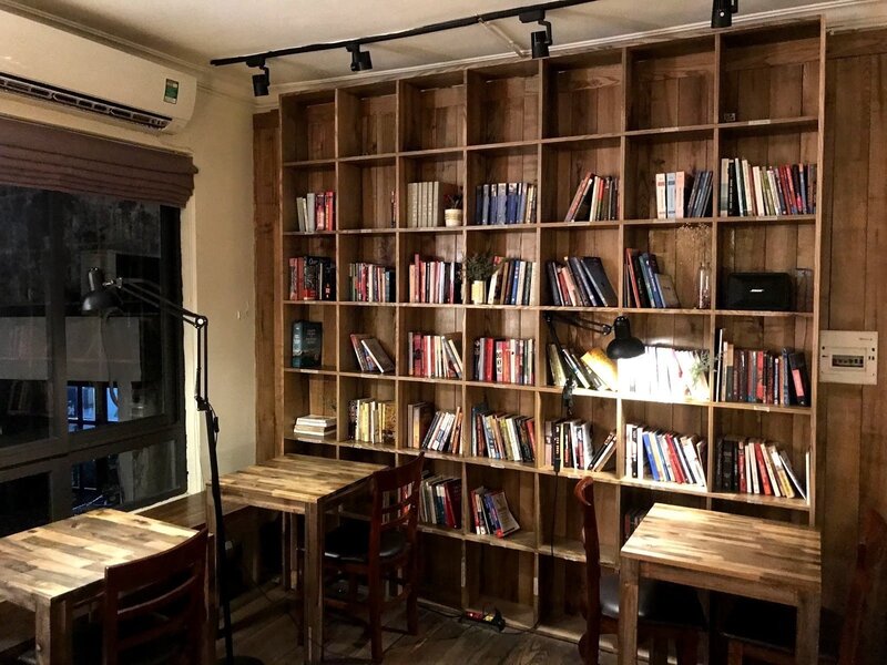 Top 10 quán cafe sách Hà Nội không gian cực yên tĩnh 